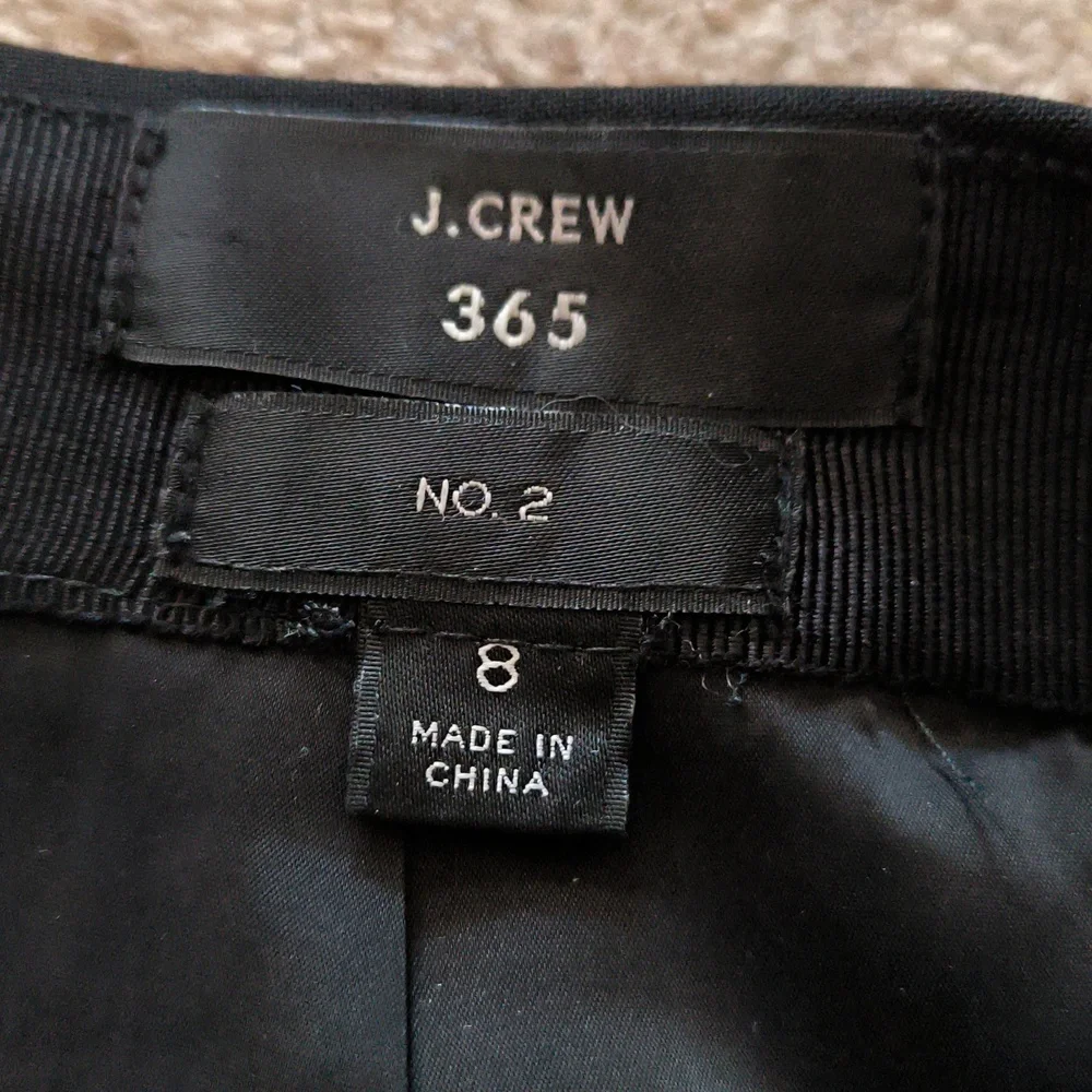 J. Crew No. 2 Pencil Skirt in four-season stretch 8 - Picture 2 of 2